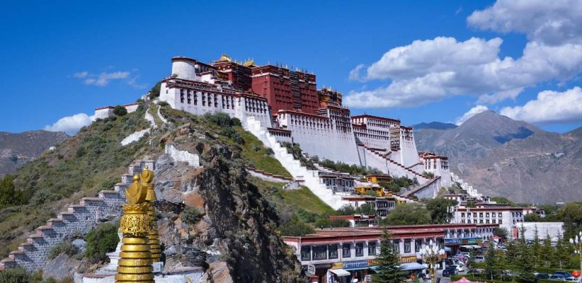 Настаняване в хотели 4*