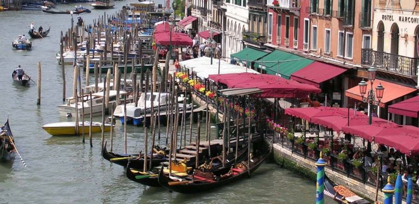 Настаняване в 2* или 3*