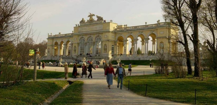 Настаняване в 2* или 3*