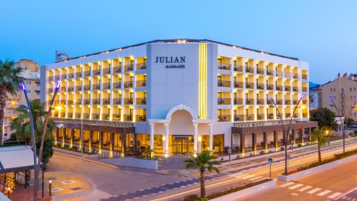 ADA JULIAN HOTEL
